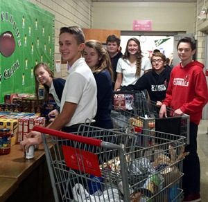 St Louis Students Support Local Food Pantry With Holiday Campaign