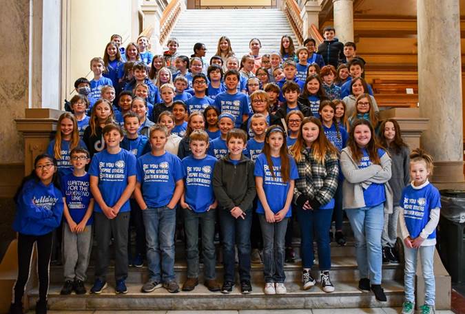 bis-students-tour-the-statehouse-wrbi-radio